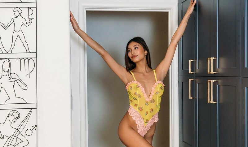 Ника, 23